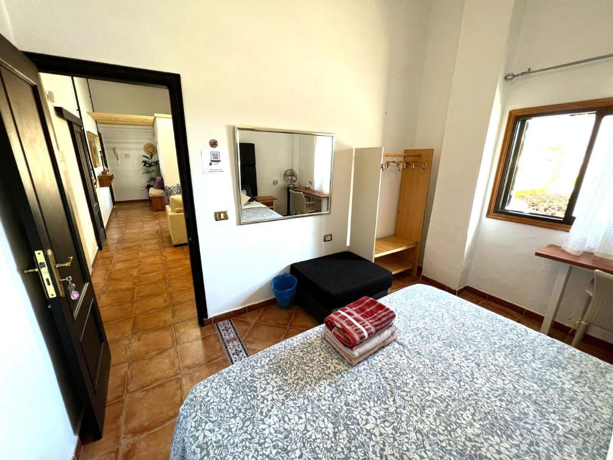 Alcamar Habitacion Privada Con Las Areas De Sala, Cocina Y Bano Que Se Comparten Cerca Al Mar! Alcalá Exterior photo